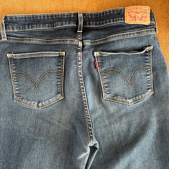 Levi's Blue Denim Jeans - Picture 4 of 8